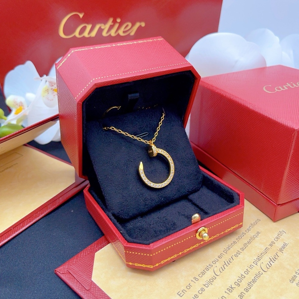 Cartier fashion necklace